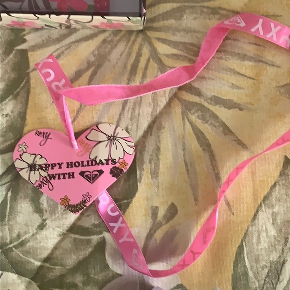 ROXY WALLET & CELL CASE SET - Picture 8 of 9